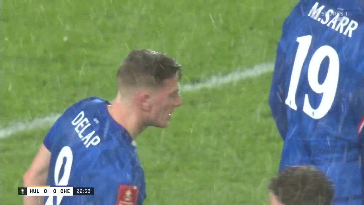 A huge chance for Liam Delap bounces off the goal-line 😱 And then his second effort is saved! 📺 TNT Sports & discovery+ UK