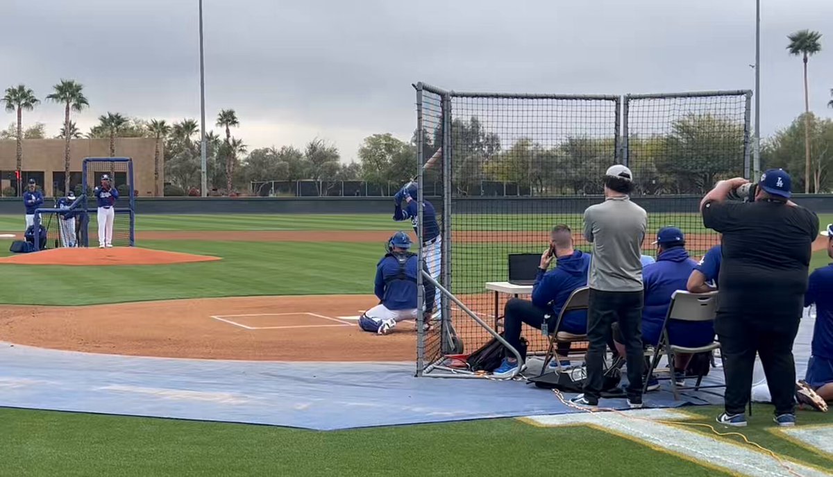 #ドジャース #山本由伸 投手⚾️ ライブBPでバット粉砕⚡️ #大谷翔平 選手の笑い声も🎥 #LetsGoDodgers #DodgersST