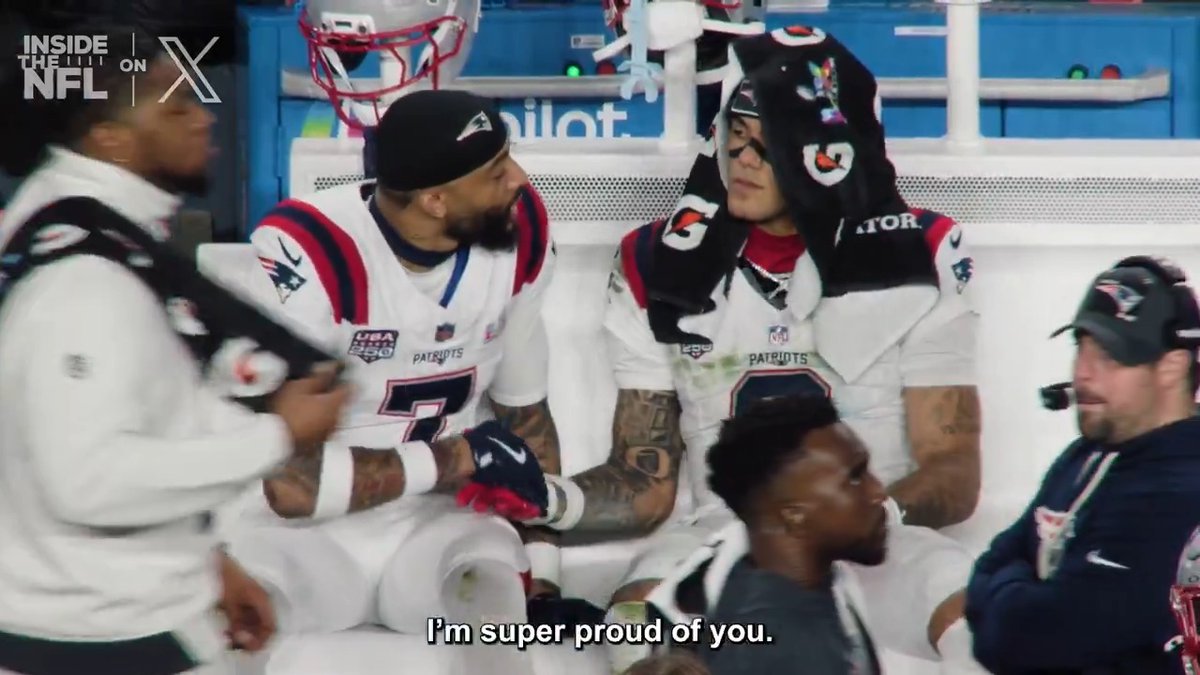 I said this the other day and I'll say it again: The common NFL fan will NEVER understand the bond the 2025 Patriots had to even reach the Super Bowl. They're now by far my favorite non-SB Winning Pats team.