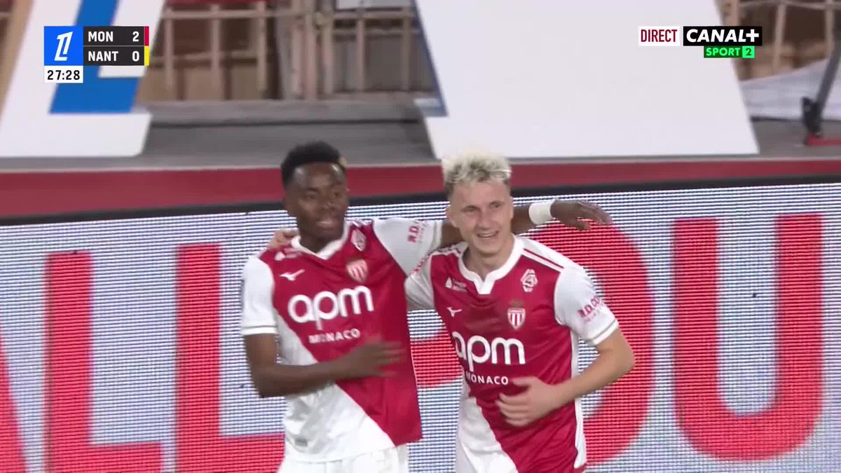 #Ligue1 🇫🇷 : Incroyable, Adingra 🇨🇮 s'offre un doublé express et enflamme le match ⚽️⚽️⚡️