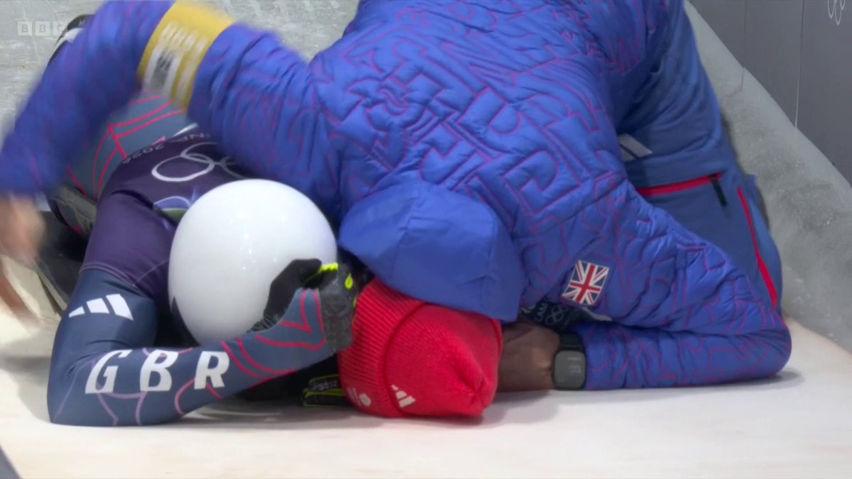 GOLD! 🥇 Matt Weston has done it! He is the first British man to be Olympic skeleton champion 🤩