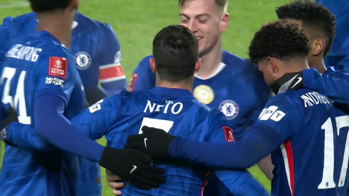 Third assist for Delap and a hat trick for Pedro Neto and Chelsea can’t stop scoring! 😨