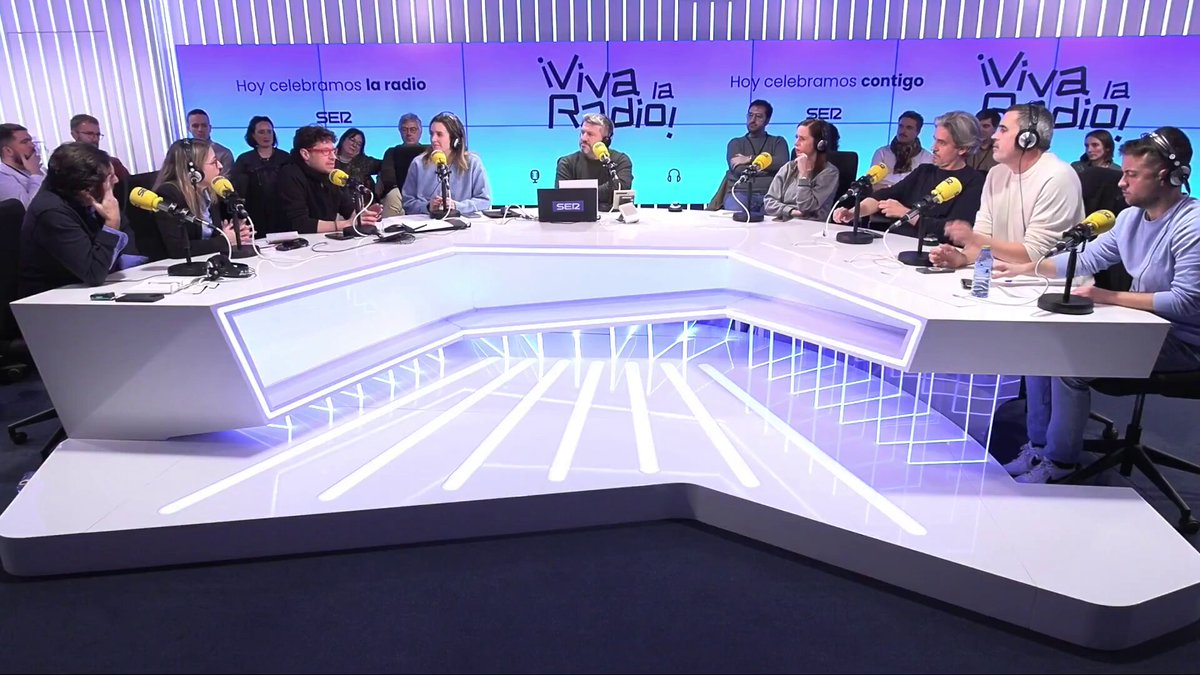🗣️ Fernando Berlín: "Si el PSOE aspira a representar a una amplia mayoría, necesita poder acomodar posiciones extraordinariamente diferentes en su seno. La postura de Felipe González es completamente legítima" 👉