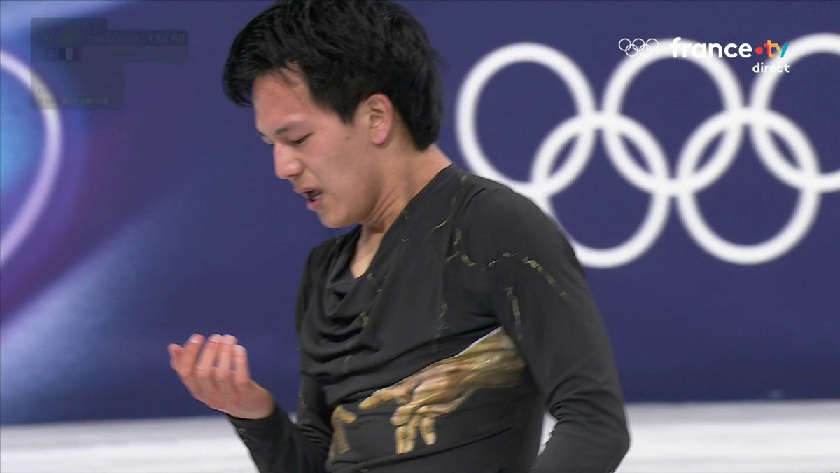 ❄️ #MilanoCortina2026 | ⛸️ Adam Siao Him Fa termine sur un salto arrière mais quelques erreurs en début de programme vont lui coûter la médaille... 📺 Les JO sur France TV :