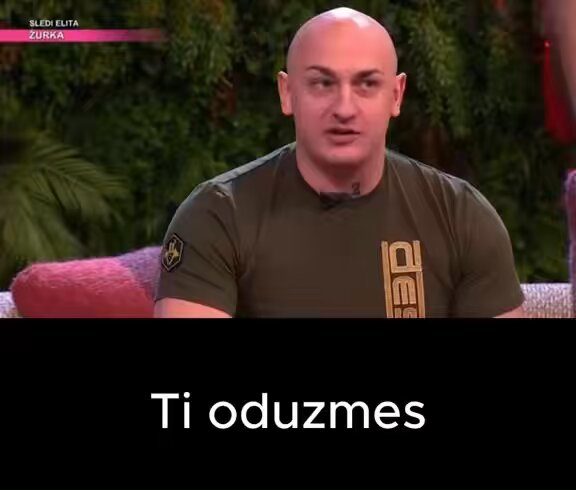 - Ma nisam ja ljubomoran 😳 Isto on 👇 Ali iskreno nikad ne bih rekla da je Despić ovoliko ljubomoran hahahah