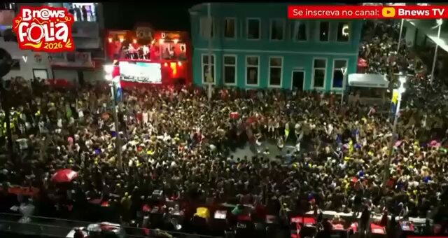 MEU DEUS! A rodinha de "Lose Ya Breath" no Bloco da Anitta em Salvador.