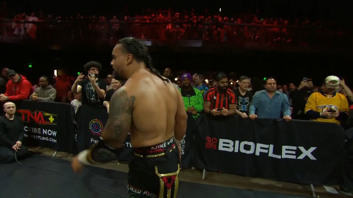.Steve Maclin just burst into No Surrender and attacked the TNA World Champion Mike SANTANA🇵🇷! Watch #TNANoSurrender on TNA+: Use code NOSURRENDER26 for one FREE month of TNA+: