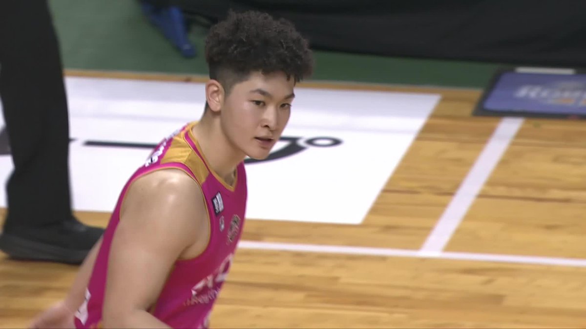 20歳の大学2年生がチームに勢いを与える🔥 小川瑛次郎が立て続けに7得点！ 【公式】秋田ノーザンハピネッツ 📡バスケットLIVEで生配信中 #Bリーグ #りそなグループ