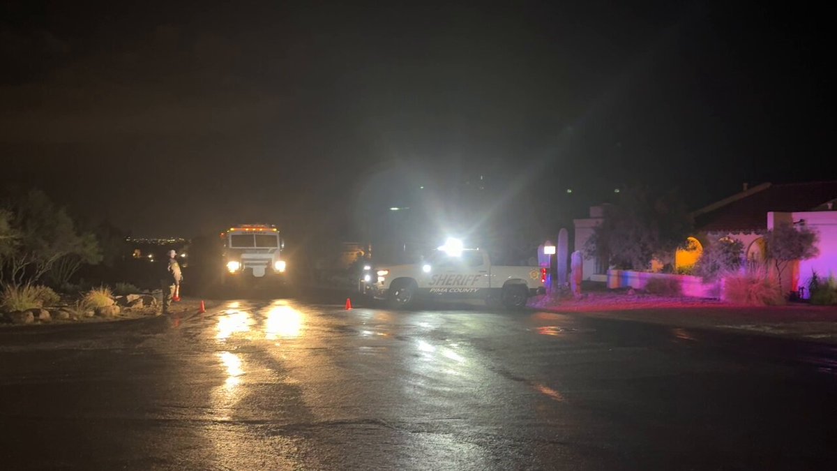 VIDEO: SWAT vehicle leaving blocked area related to Guthrie search near Orange Grove and Camino de Michael.
