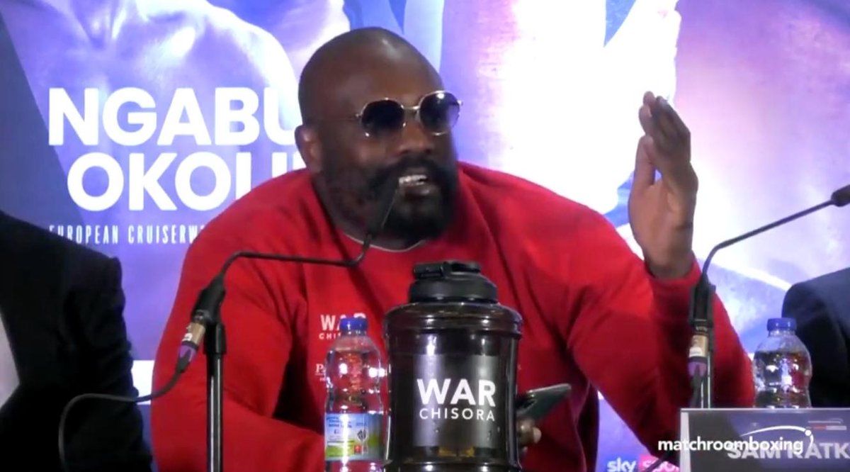 There’s trash talking and then there’s Chisora 😭 Derek Chisora sticking it on everyone at the press conference 😂
