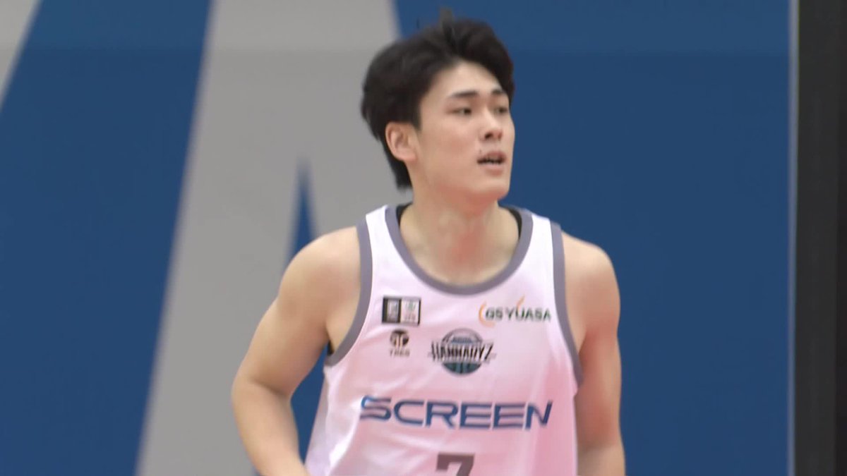 京都の新戦力がさっそく活躍⚡️ 西部秀馬がBリーグデビュー&初得点! @n_shu26 京都ハンナリーズ 📡バスケットLIVEで生配信中 #Bリーグ #りそなグループ