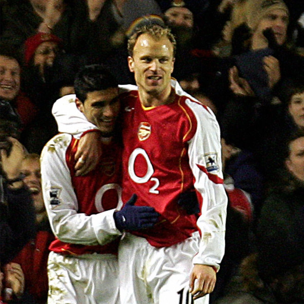 From The Arsenal with love ❤️ A Valentine's Day cracker from Jose Antonio Reyes 🎯