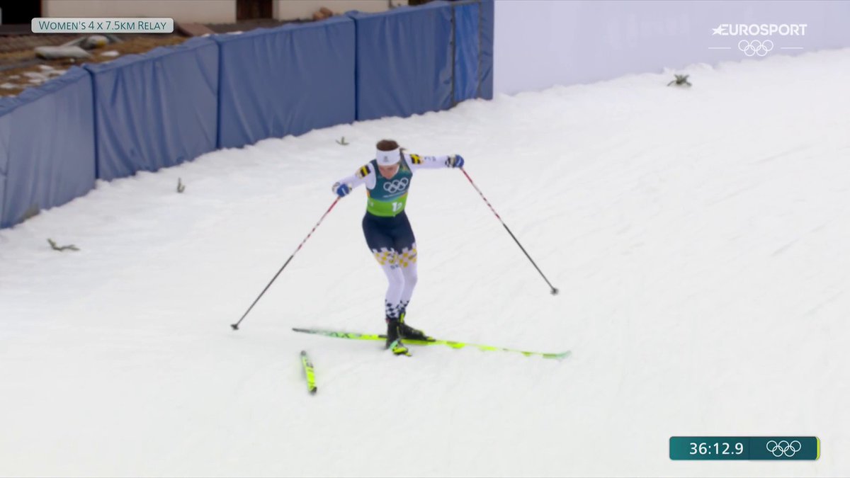 Ebba Andersson faller igen och tappar skidan! 📲 Streama hela OS i Milano Cortina 2026 på HBO Max och se det bästa på Eurosport 1.