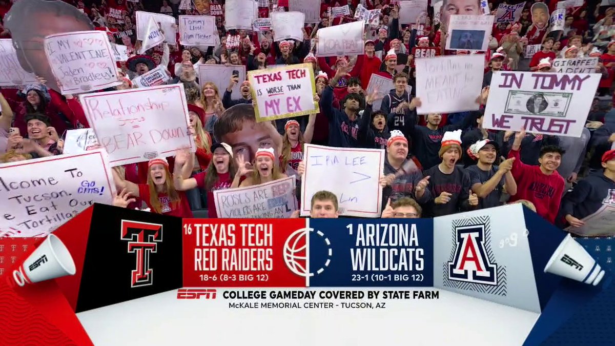 "THE WILDCATS ARE READY TO BEAR DOWN!" We're live from Arizona! 🌵