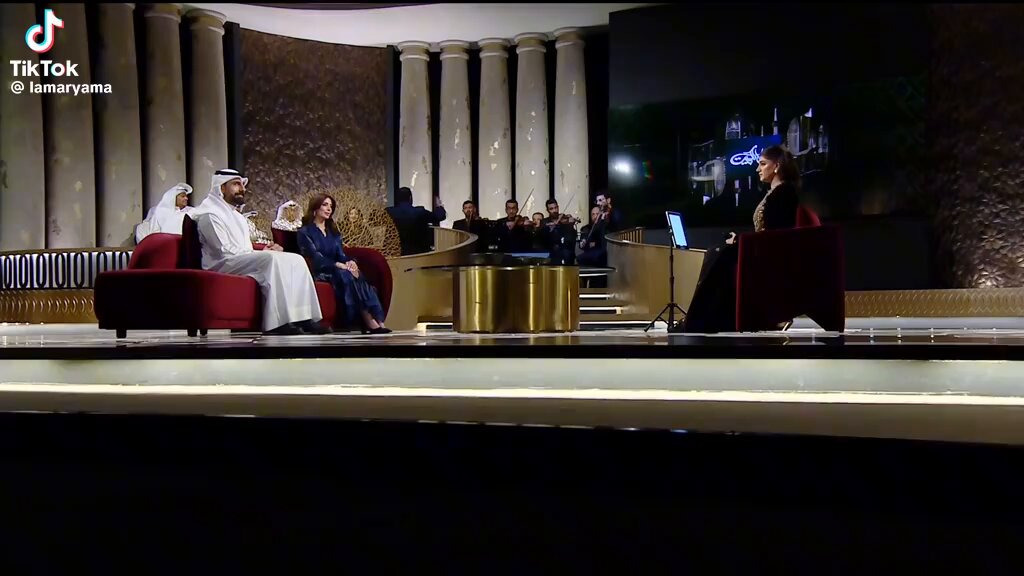اول مره اسمعها كويتيه وتغني عدني 😍