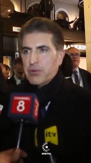 #VÎDEO - Nêçîrvan Barzanî: Tiştê ku ji destê me hat, me ji bo Rojavayê Kurdistanê kir Serokê Herêma Kurdistanê Nêçîrvan Barzanî li Konferansa Ewlehiyê ya Munîhê ye: 🎙 ❝Ez dê Mezlûm Ebdî bibînim❞ 🎙 ❝Tiştê ku ji destê me hat, Serok Barzanî û me hemûyan ji bo Rojavayê Kurdistanê kir❞ 🎙 ❝Ewropa dixwaze piştgiriyê bike❞ #MSC2026 #Kurdistan #Rojava