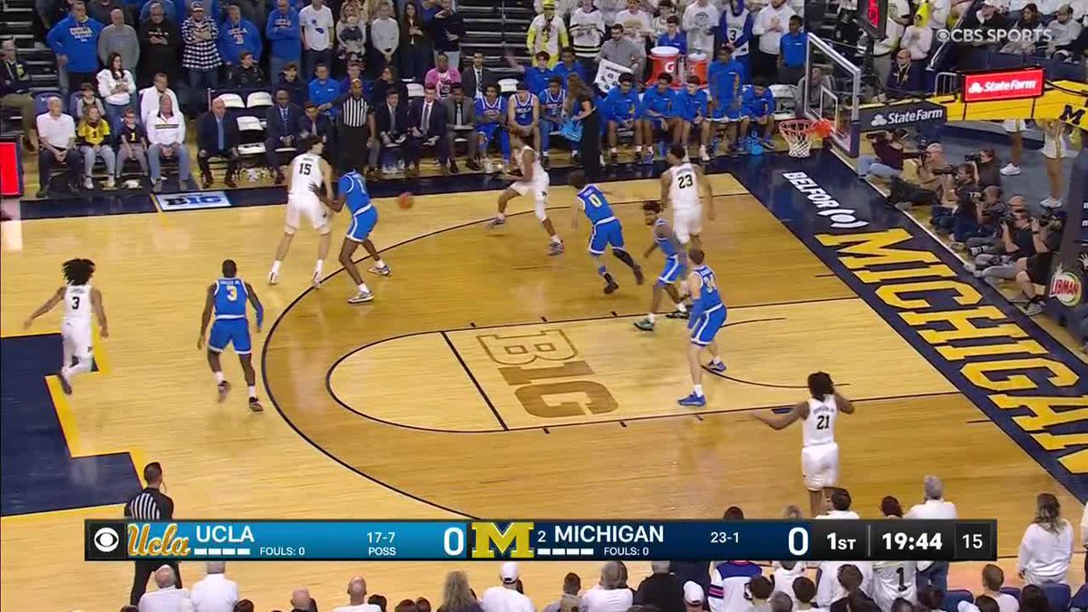 Aday Mara really did this on the first play of the game...