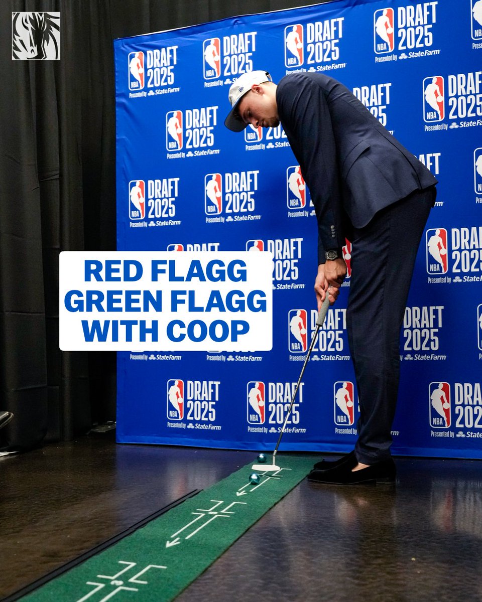 Only green flags this Valentine’s Day 💚 We played Red Flagg, Green Flagg with Coop on Draft Night.