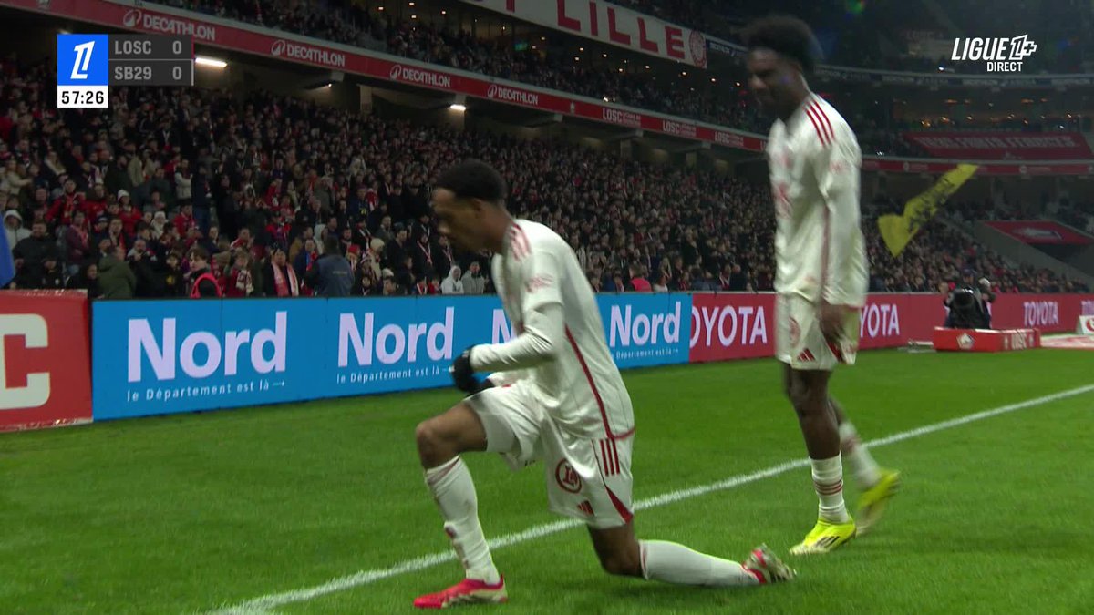 Rémy Labeau-Lascary CLIMATISE le Stade Pierre Mauroy 🥶 Prêté par le RC Lens, l'avant-centre français fait très mal aux Lillois sur cette frappe sublime ! #LOSCSB29