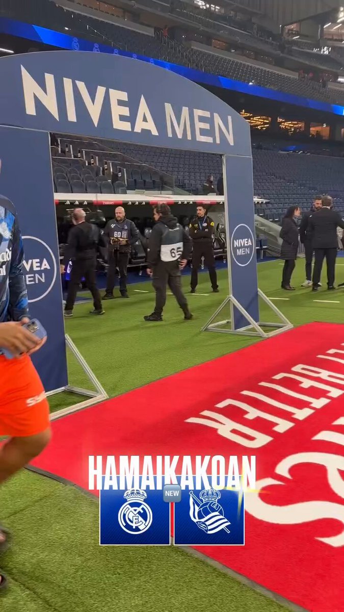 سبحان مقسم الارزاق بالامس مانلعبه الا اذا انحدينا عليه واليوم ضد ريال مدريد 😂😂😂