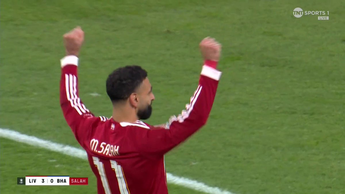 Mo Salah earns and converts an emphatic penalty to seemingly seal the win for Liverpool 🤝 📺 TNT Sports &amp; discovery+ UK