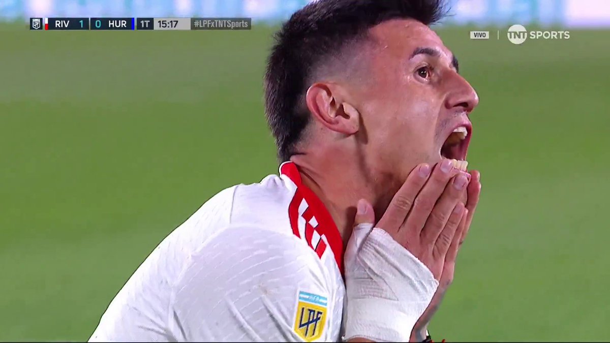 Que sería de nuestras vidas si entraba esa pelota. Los primeros 20 minutos de ese partido fueron una locura, pensábamos que estábamos de regreso. Una pena como terminó todo, duele y mucho.