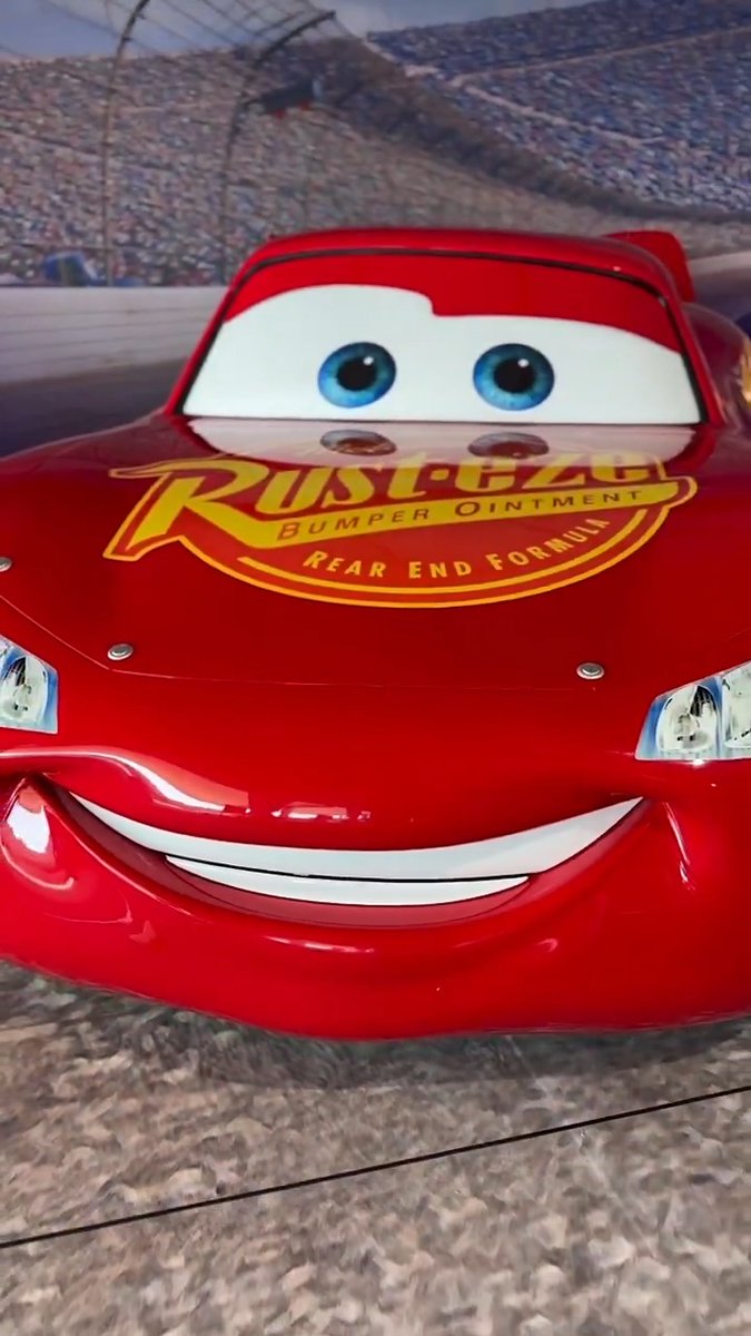 Ka-Chow. ⚡ Piston Cup legend Lightning McQueen was spotted at the #Daytona500.