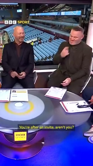 🗣 "You're after an invite, aren't you?" 😅 Fancy letting @waynerooney tag along if Newcastle taste success again, Alan Shearer? ⚫⚪🥳
