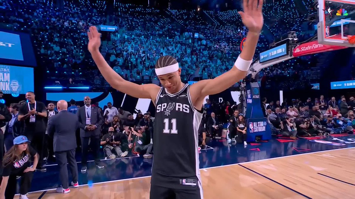 "OH YES HE DID!" 🤯 Just look at the reactions to that Carter Bryant dunk in the final 😅