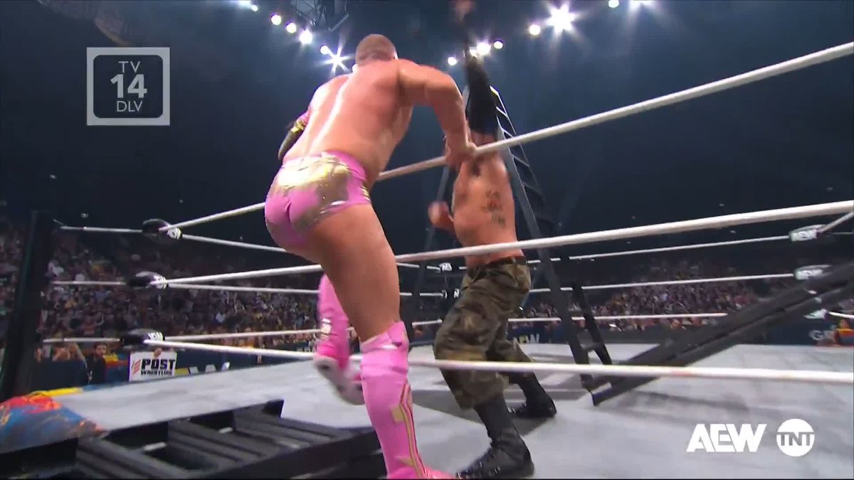 The Froggy Bow finds its mark on the ladder bridge! Watch #AEWGrandSlam Australia on TNT &amp; HBO Max