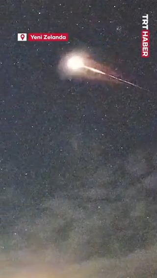 Yeni Zelanda'da dev meteor görüntülendi.