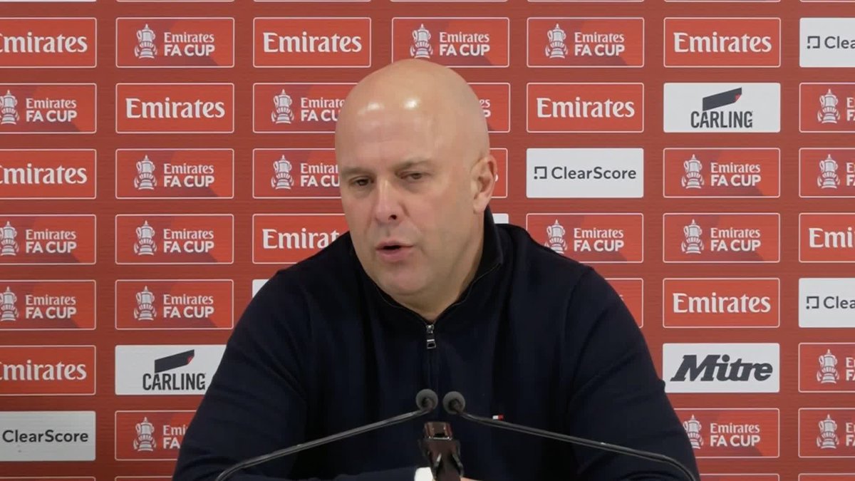"Dominik is one of them" 🗣️ Arne Slot believes Dominik Szoboszlai is one of the world's best after agreeing with Mohamed Salah's claim 🌎