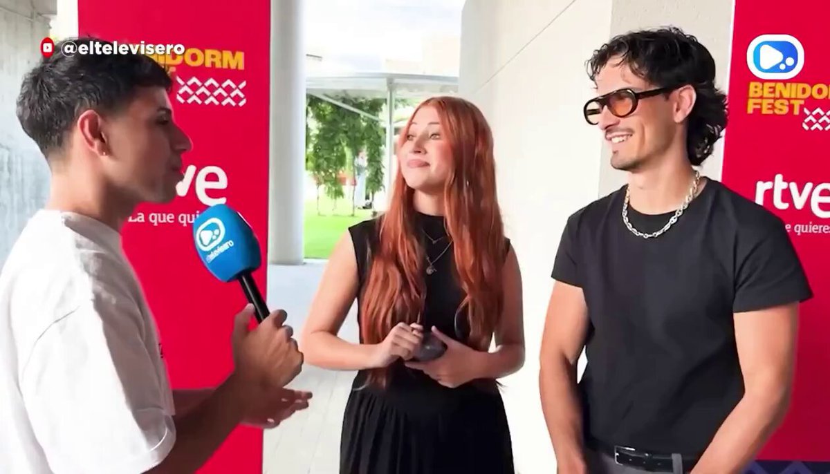 de hecho la menciona en una entrevista como una de sus referentes <3