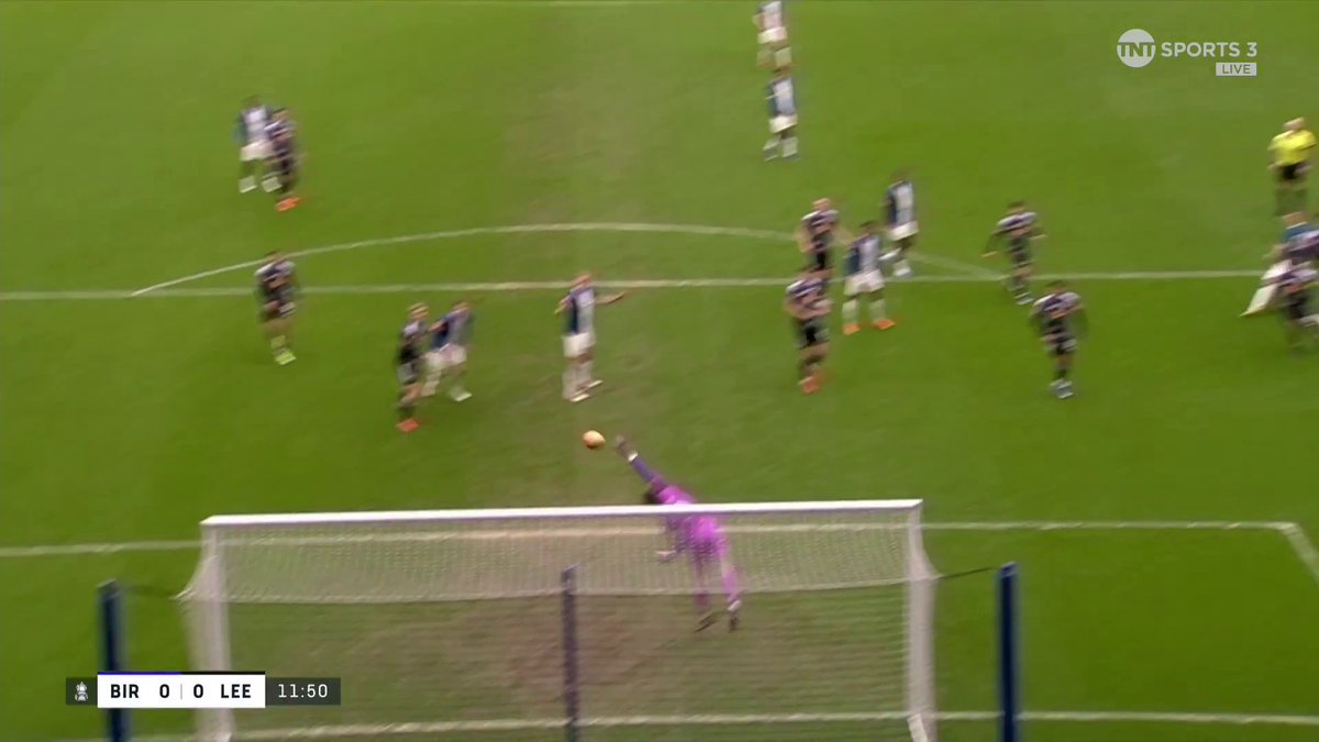 One of the best saves you'll see all weekend from Leeds' Lucas Perri 🧤 📺 TNT Sports & discovery+ UK
