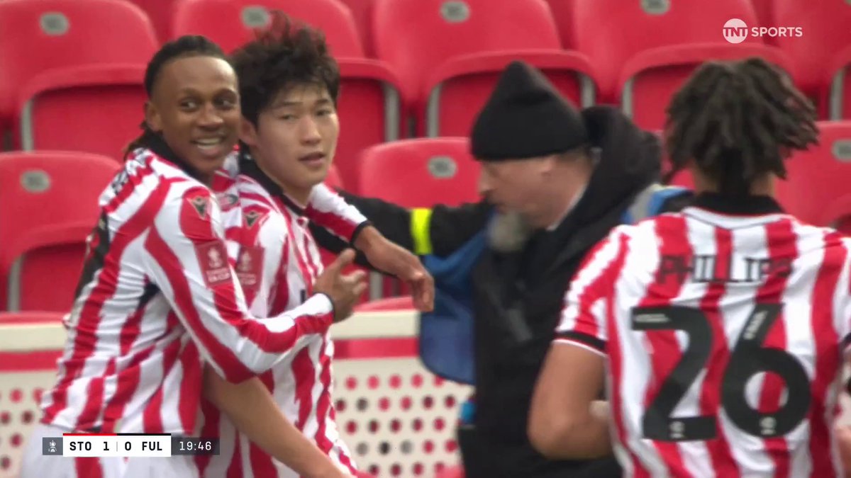 Bae Jun-Ho, that is magnificent. 😍 We lead against Premier League side Fulham…