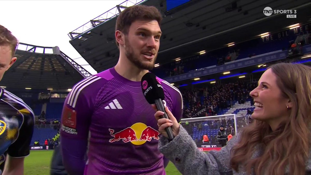 "They didn't have their numbers on the shorts so it was difficult for me to see!" Leeds keeper Lucas Perri keeping it honest about his penalty preparation 😅 📺 TNT Sports & discovery+ UK