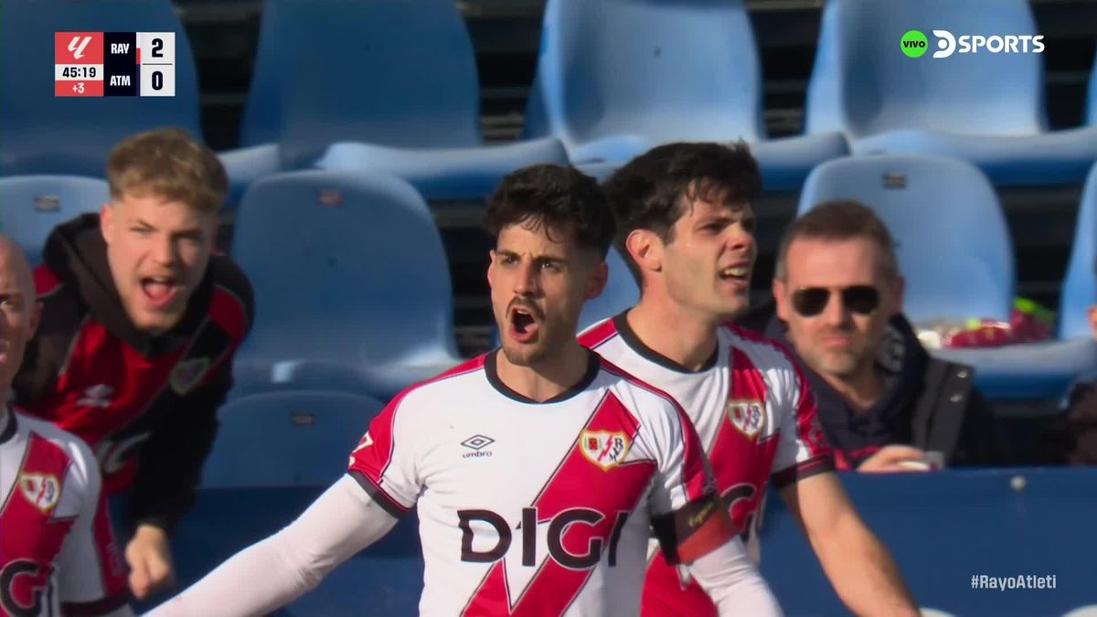 ‼️🇪🇸 RAYO VALLECANO LE GANA 2-0 AL ATLÉTICO MADRID Y SALE DEL DESCENSO. Los del Cholo bajan al ¡4TO PUESTO! en La Liga y quedan a 15 PUNTOS del Real Madrid… 🫠