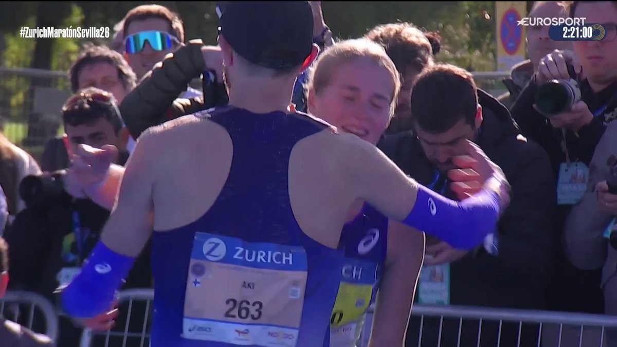 Päivän toisesta mielettömästä suomalaissuorituksesta vastasi Alisa Vainio, joka juoksi komeaan voittoon Sevillan maratonilla ja teki samalla uuden Suomen ennätyksen 2.20.39. 🙌 Sevillan maratonin jälkilähetyksen löydät HBO Maxilta!