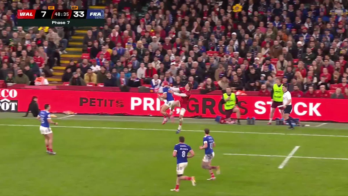 France have been quality. Genuinely feel for Wales. This sums it up…outrageous skill level & execution from France whilst Wales are chasing their shadows!! Ramos, Bielle-Biarrey & Attissogbe are insane 🔥