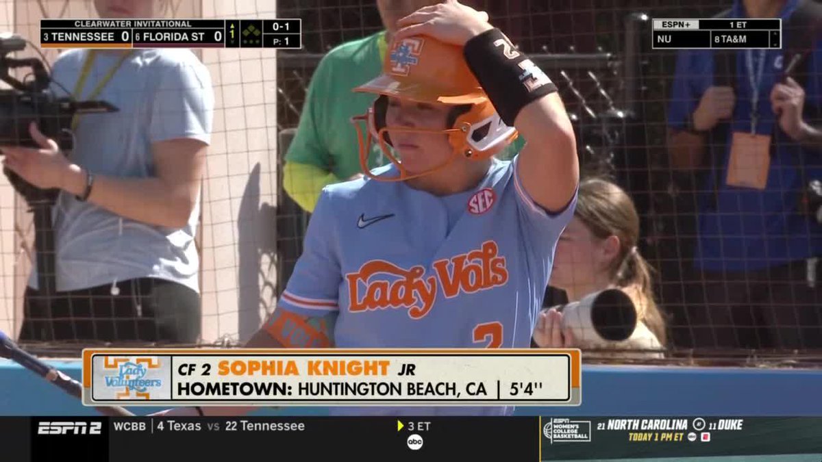 What an way to end it 👏 #NCAASoftball x 🎥 ESPN2 / UCLA Softball