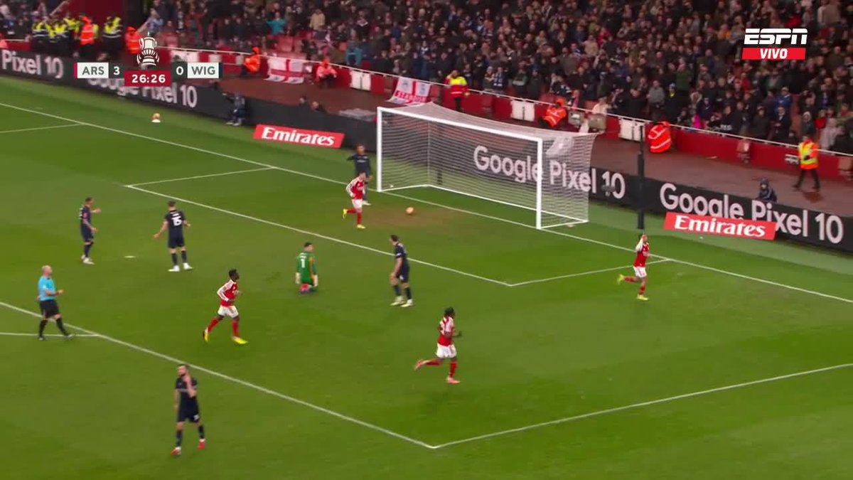 Qué pedazo de jugador que es Gabriel Jesús. El verdadero 9 brasileño.