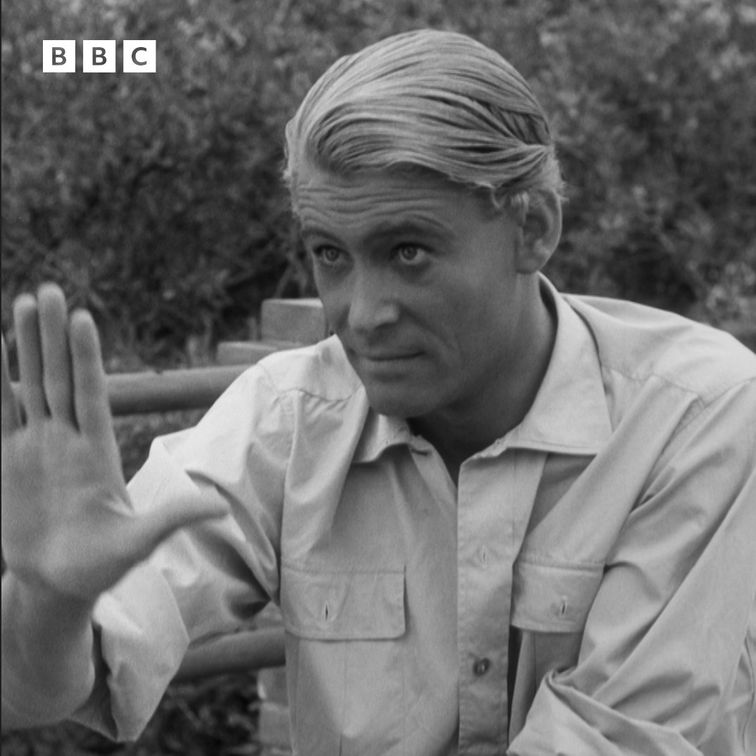 29yr old PETER O’TOOLE in Spain discussing his preparation for a role that would turn him into an international star overnight as well as see him bag the first of 8 nominations for the Best Actor Oscar. LAWRENCE OF ARABIA (1962)