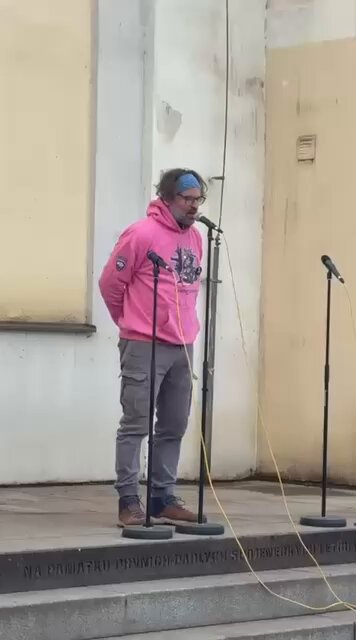 i Dobřany a má maličkost se snažíme přispět. Stojíme za prezidentem.