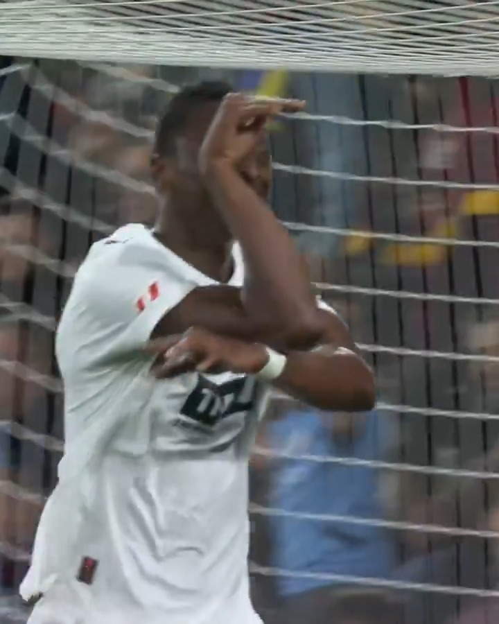 𝗨𝗠𝗔𝗥 𝗦𝗔𝗗𝗜𝗤. 🇳🇬 Valencia CF | LALIGAHighlights