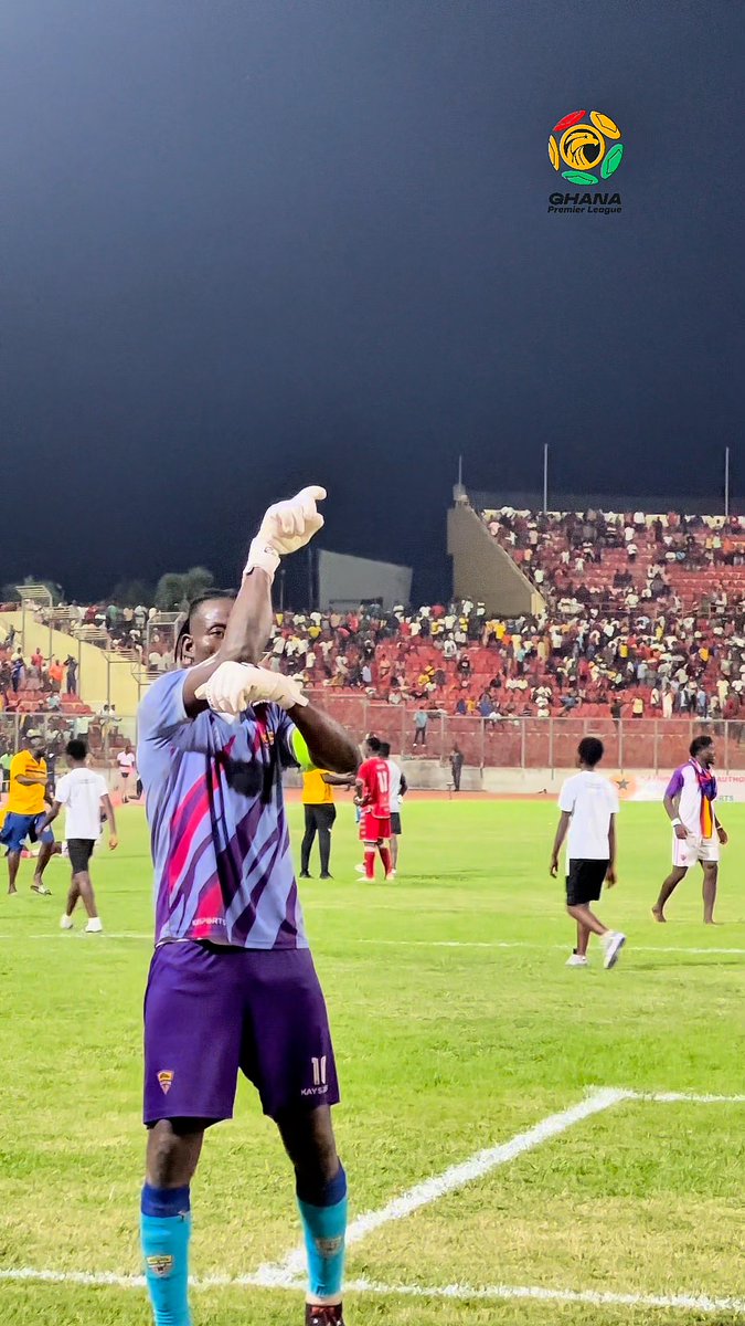 🔊 USA! USA!! USA!!! Fans chant at full-time after Benjamin Asare delivered a man-of-the-match display in the Super Clash. #GPL #SuperClash