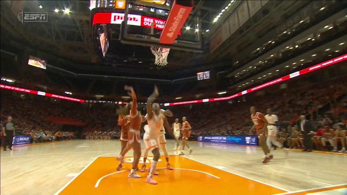 IT'S A TOP-25 SEC SHOWDOWN ON ABC AND THE ESPN APP 🍿 Will No. 4 Texas or No. 22 Tennessee walk away with the dub? 🔥