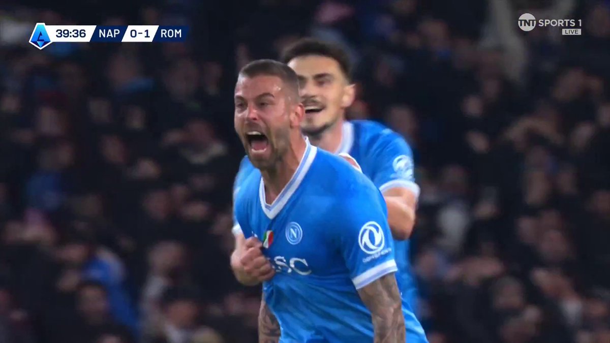 We're back level in Naples ⚖️ Leonardo Spinazzola has a pop from range, which deflects over Mile Svilar and into the back of the net! 📺 TNT Sports & discovery+ UK