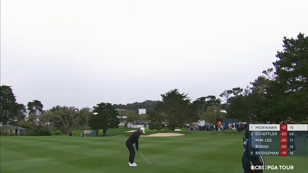 Clutch birdie by Collin Morikawa on 16 to take a two-shot lead. 🎯 📺 CBS