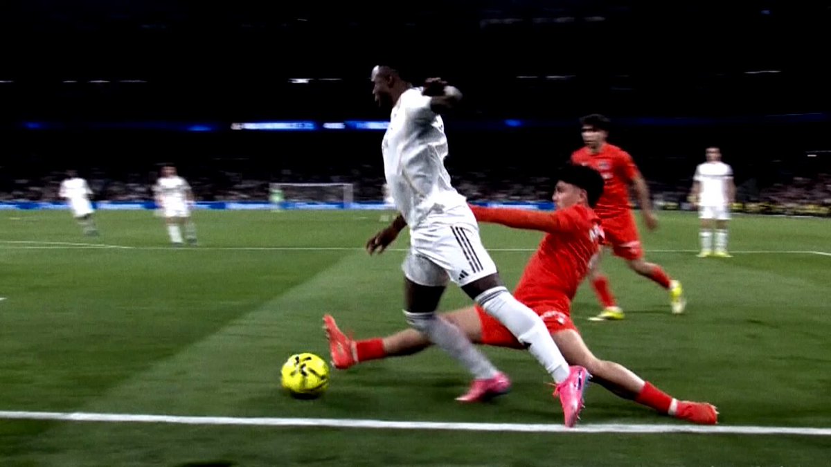 🚨🚨 POLEMICÓN EN EL BERNABÉU 🚨🚨 ‼️📺 NOS VEMOS A LAS 12 EN MEGA.