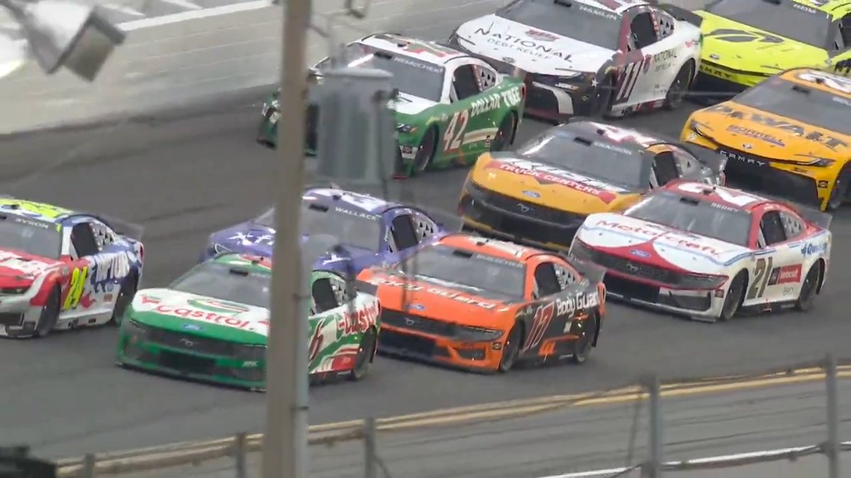Caution as the laps are winding down at Daytona!